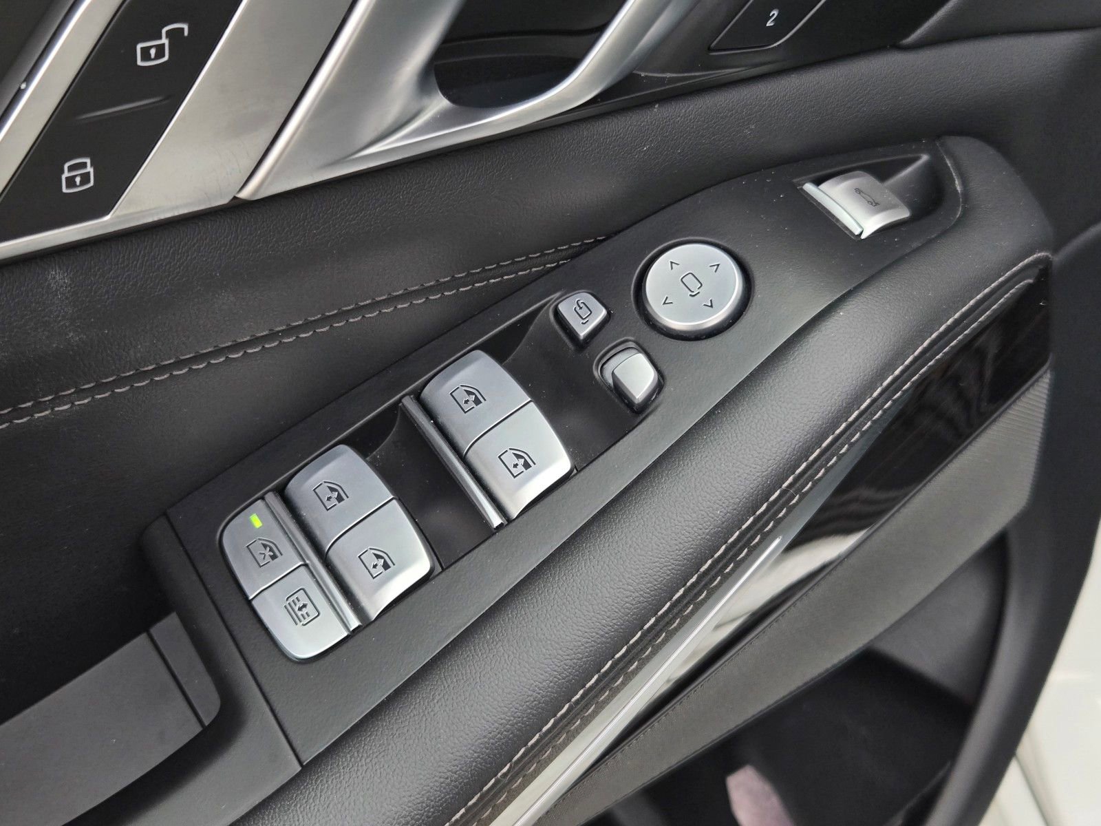 Used 2025 BMW X7 xDrive40i image 10