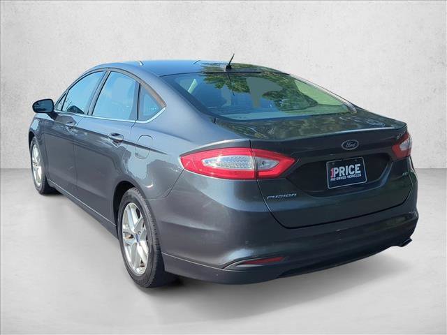 Used 2016 Ford Fusion SE FWD image 8
