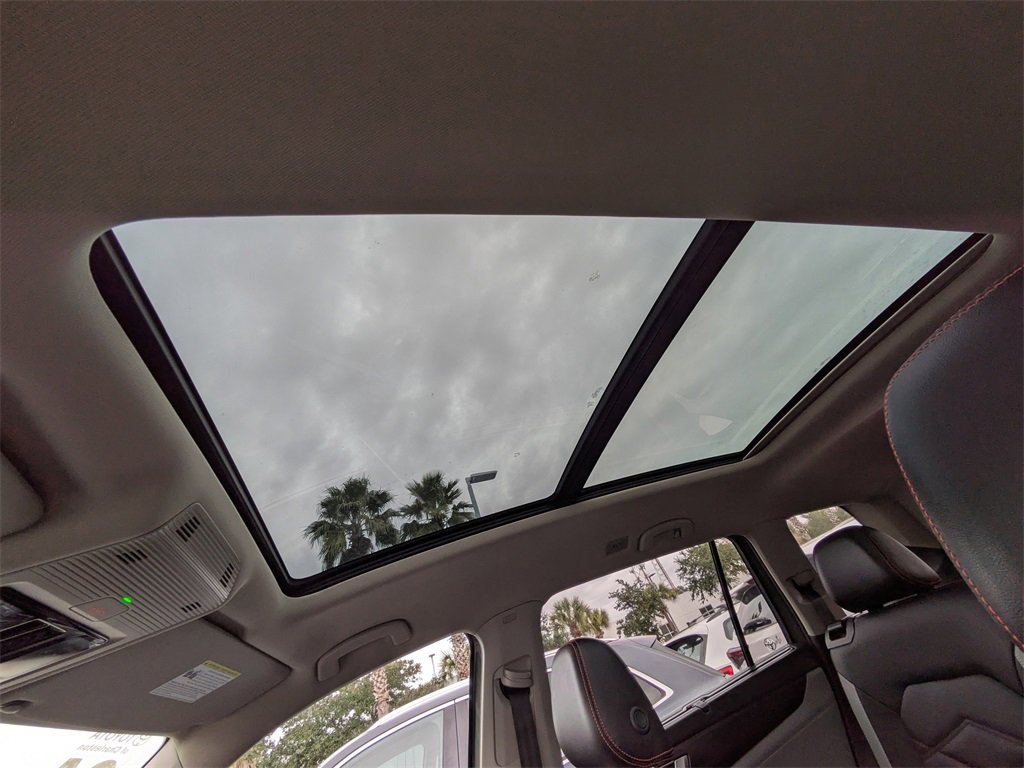 Used 2024 Volkswagen Atlas Peak Edition SE image 22