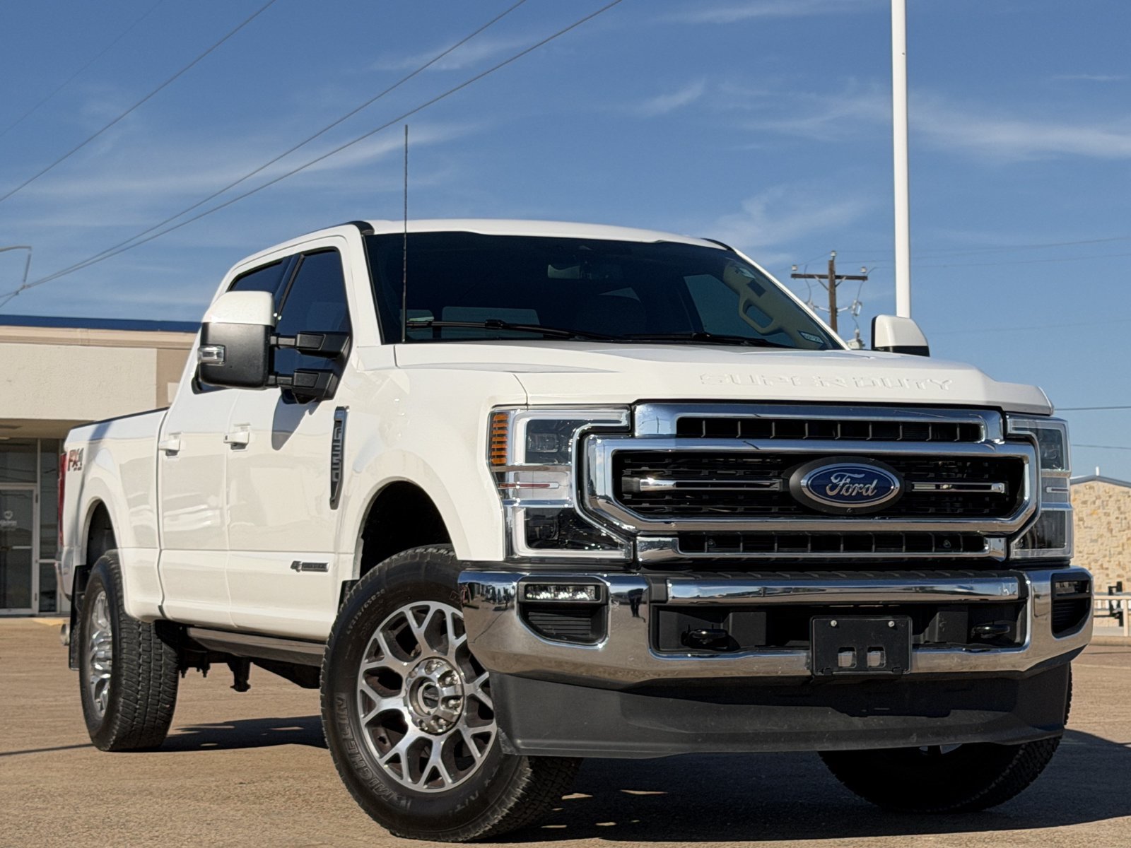 Used 2022 Ford F350 Lariat w/ Lariat Ultimate Package AWD/4WD image 2