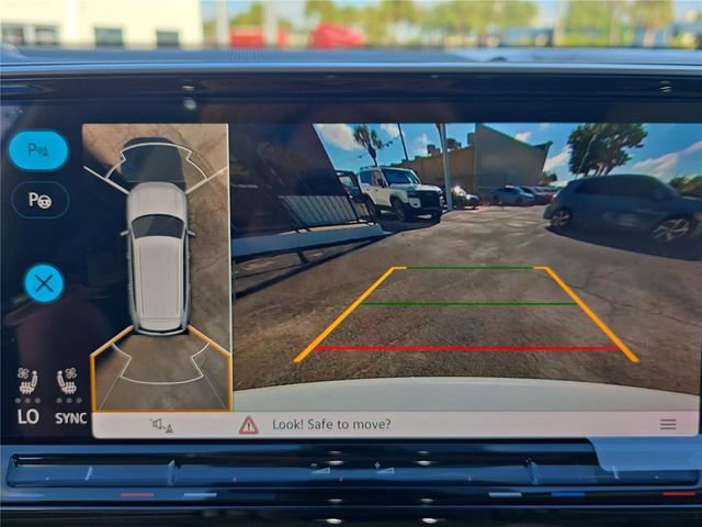 New 2026 Volkswagen Atlas SEL Premium R-Line image 23