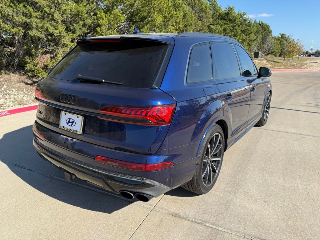 Used 2022 Audi SQ7 Prestige image 6