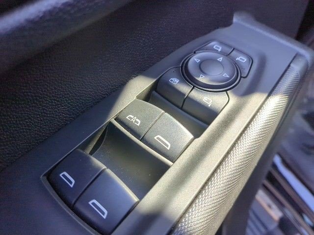 Certified 2025 GMC Sierra 3500 Pro w/ Convenience Package image 5
