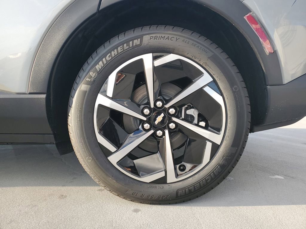 New 2026 Chevrolet Equinox EV LT image 5