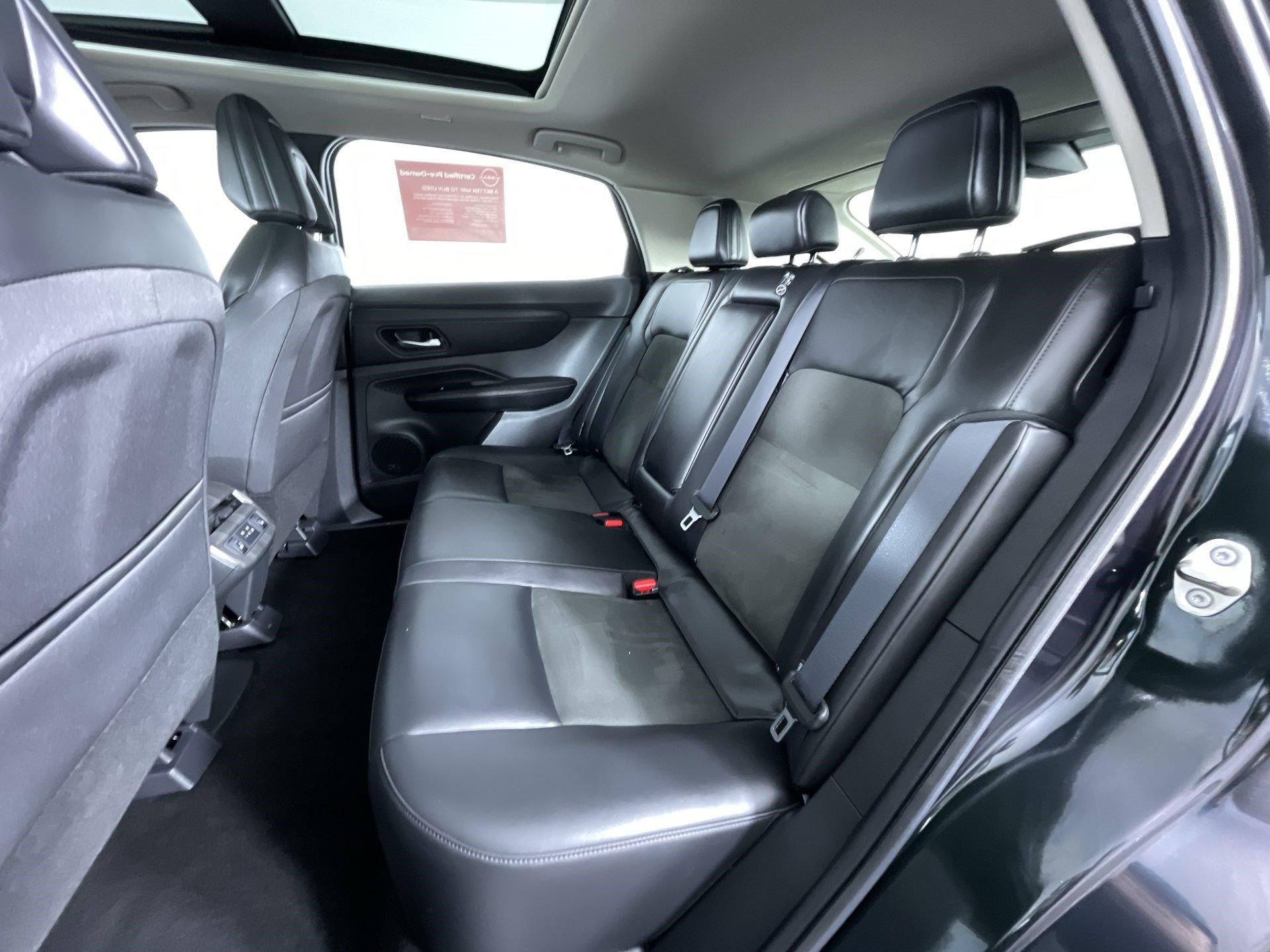 Certified 2024 Nissan Ariya AWD image 23