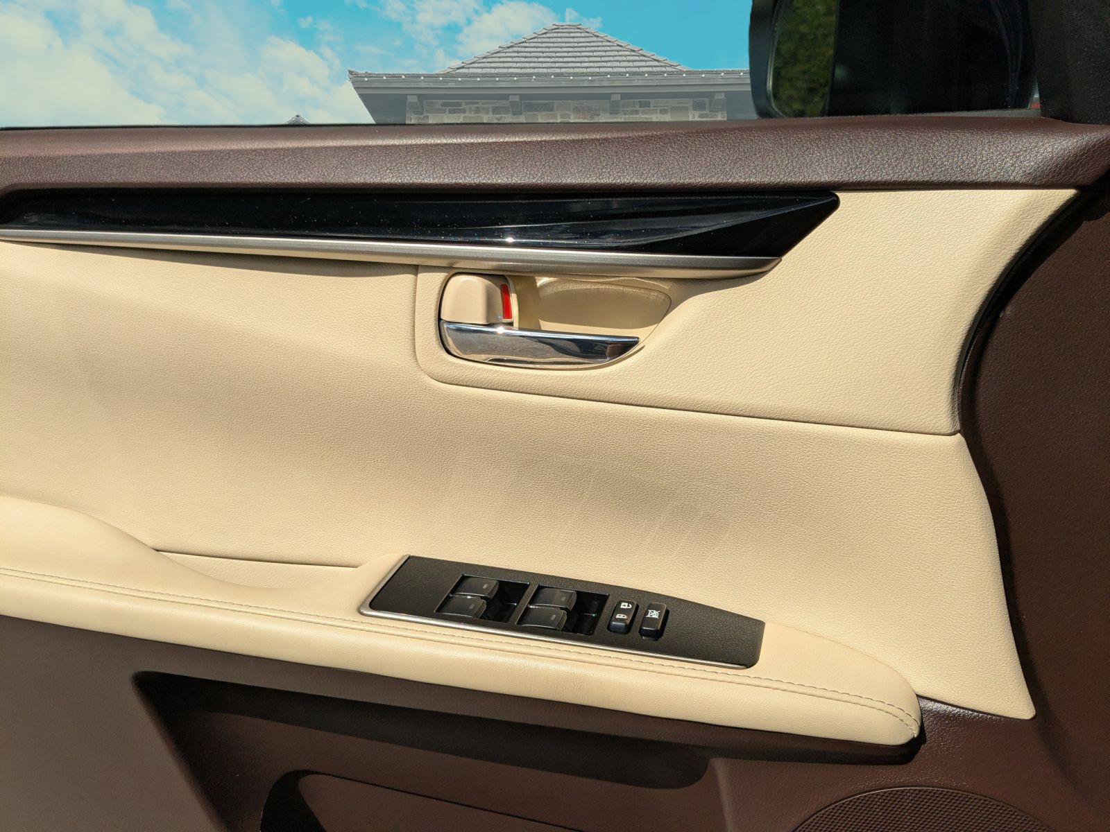 Used 2018 Lexus ES 350 w/ Accessory Package 2 FWD image 9