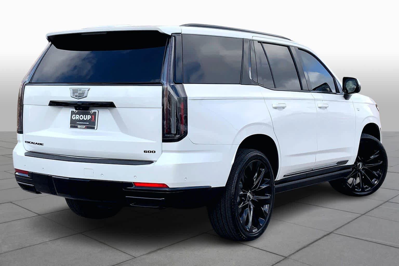 Used 2025 Cadillac Escalade Sport Platinum w/ LPO, ONYX Package AWD/4WD image 13