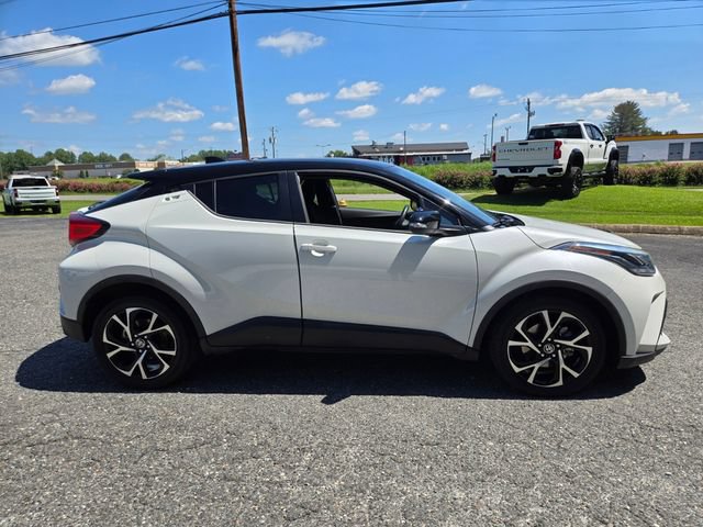 Used 2020 Toyota C-HR XLE FWD image 9