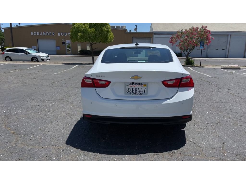 Used 2020 Chevrolet Malibu LS w/ Driver Confidence Package II FWD image 2