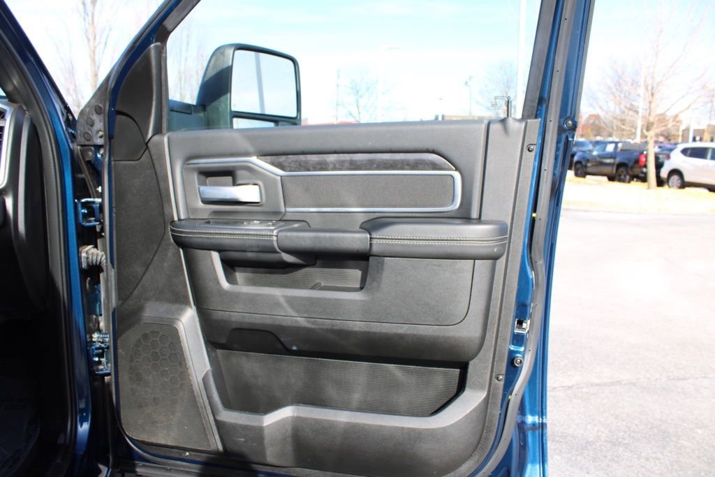 Used 2024 RAM 2500 Big Horn w/ Bed Utility Group image 21