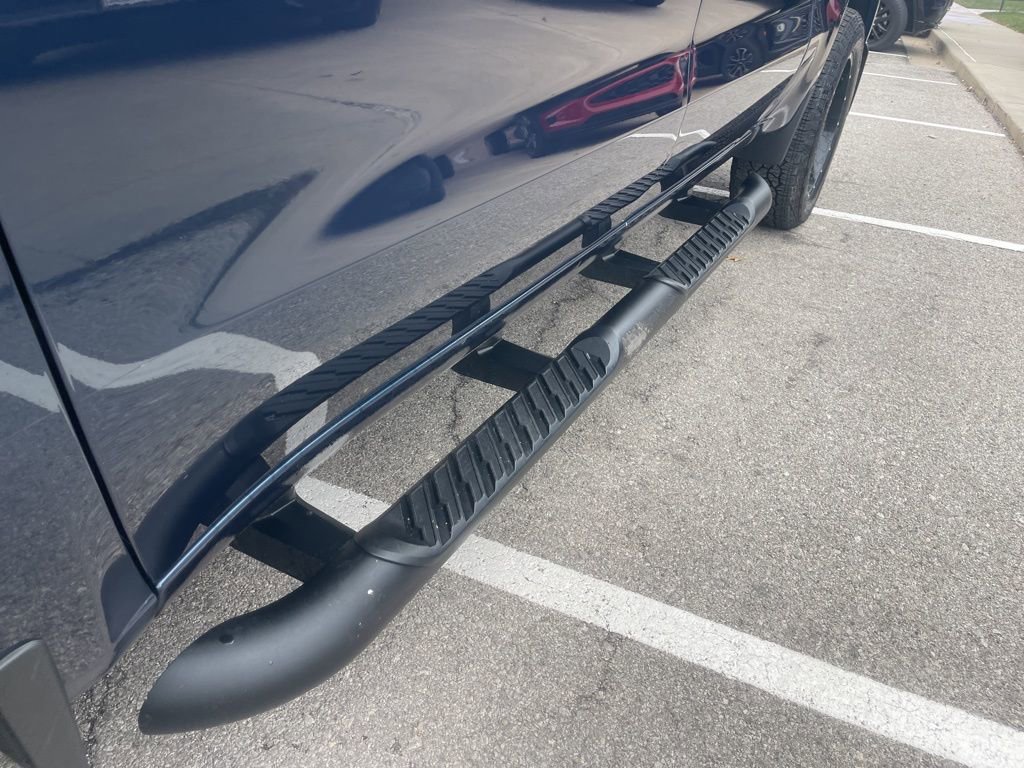 Used 2020 Chevrolet Silverado 1500 RST image 11