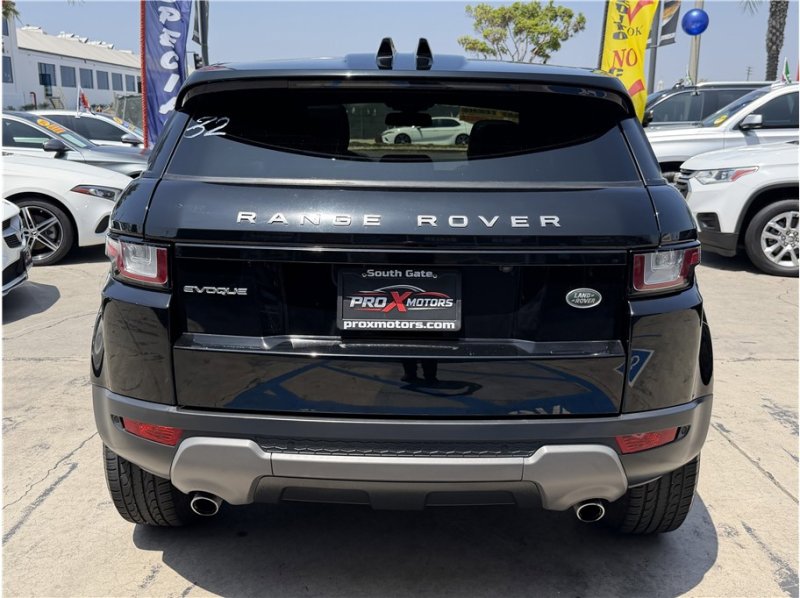 Used 2018 Land Rover Range Rover Evoque SE AWD/4WD image 5