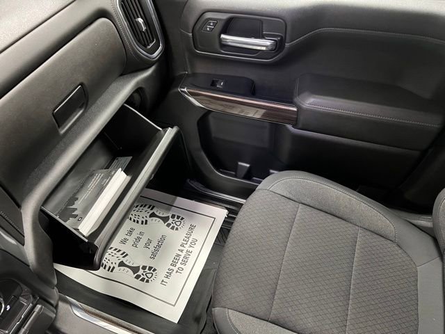 Used 2022 Chevrolet Silverado 1500 RST w/ Convenience Package II image 32