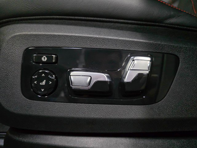 Used 2025 BMW XM Label Red w/ M Driver's Package image 35