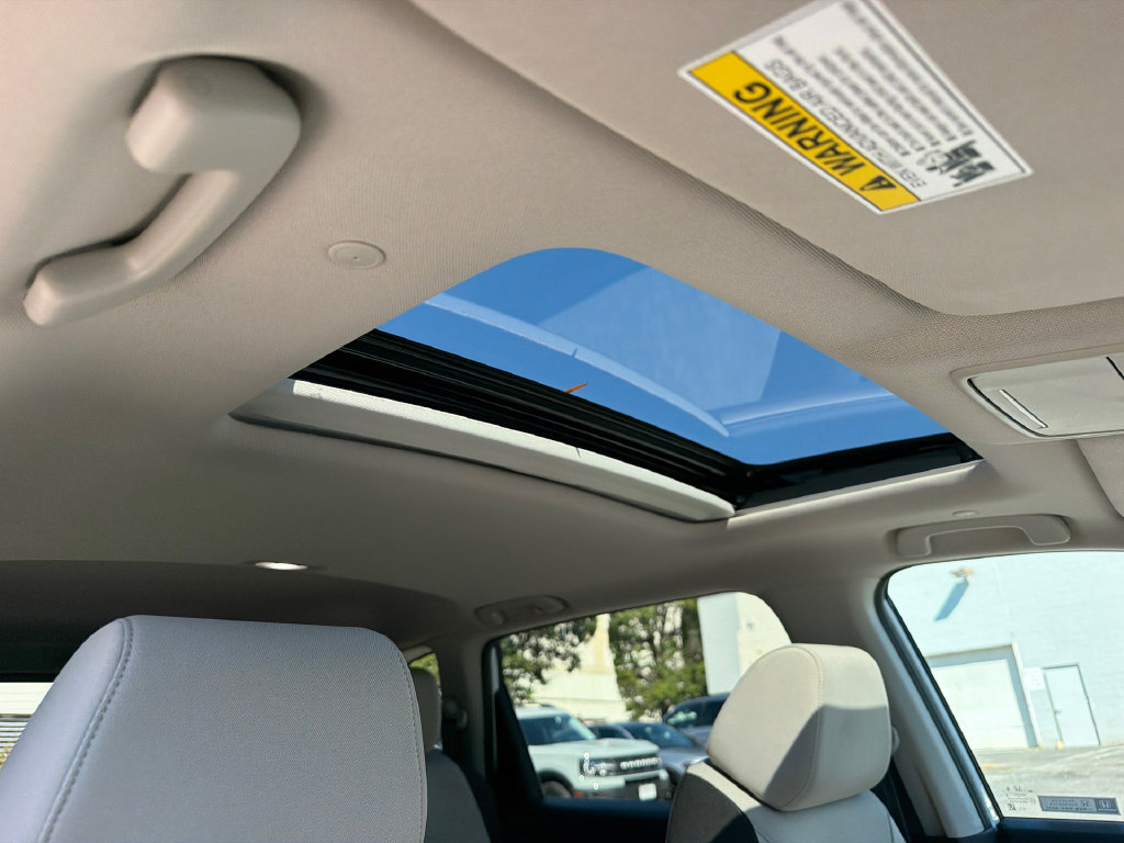 Used 2023 Honda CR-V EX image 12