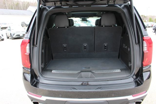 Used 2025 GMC Yukon Denali w/ Sun & Power Step Package image 52