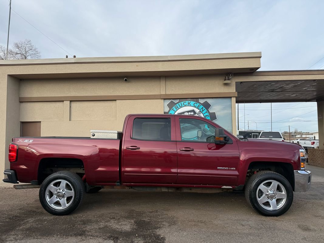 Used 2015 Chevrolet Silverado 2500 LT w/ LT Convenience Package image 2