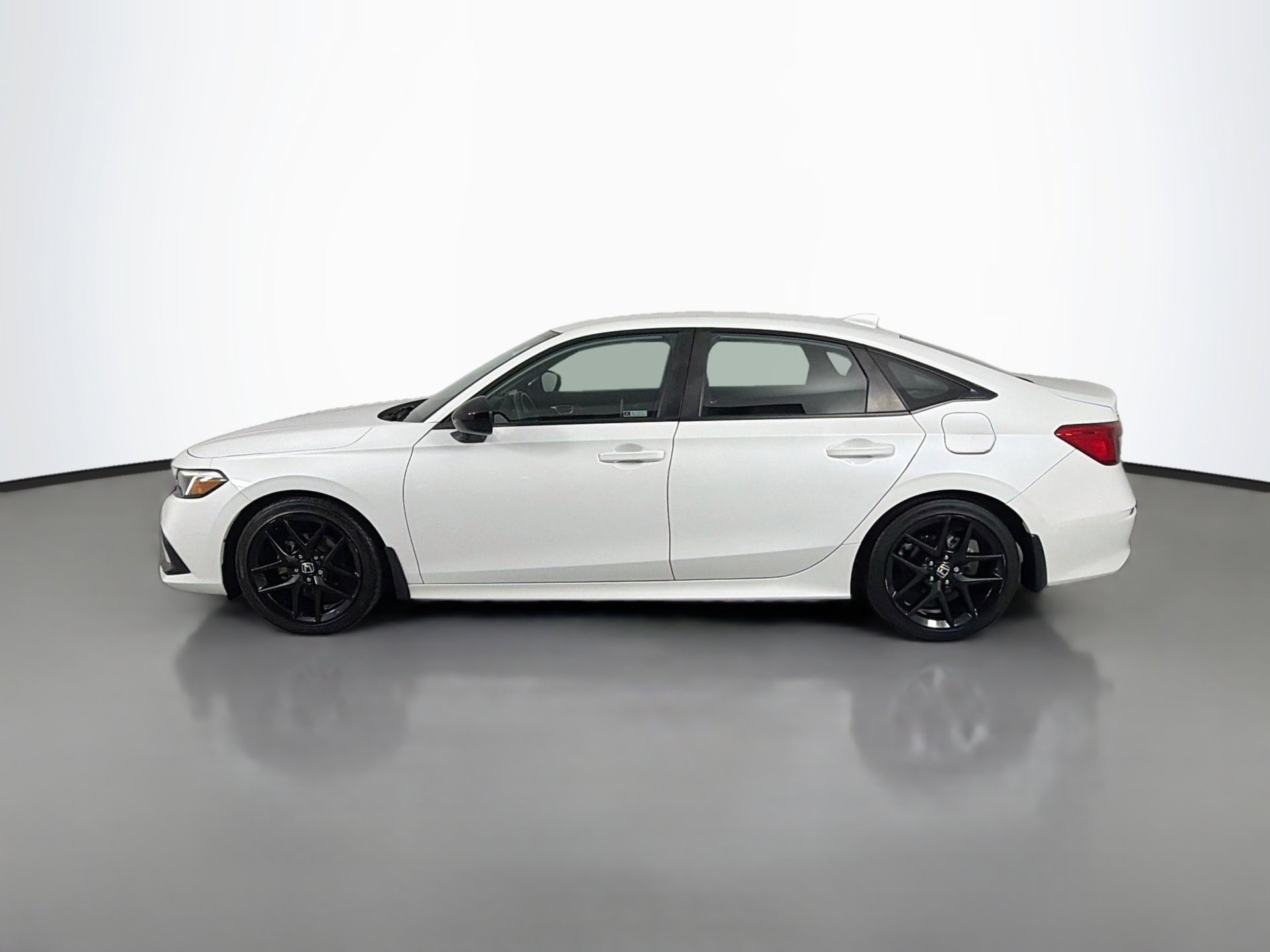 Used 2023 Honda Civic Sport image 6