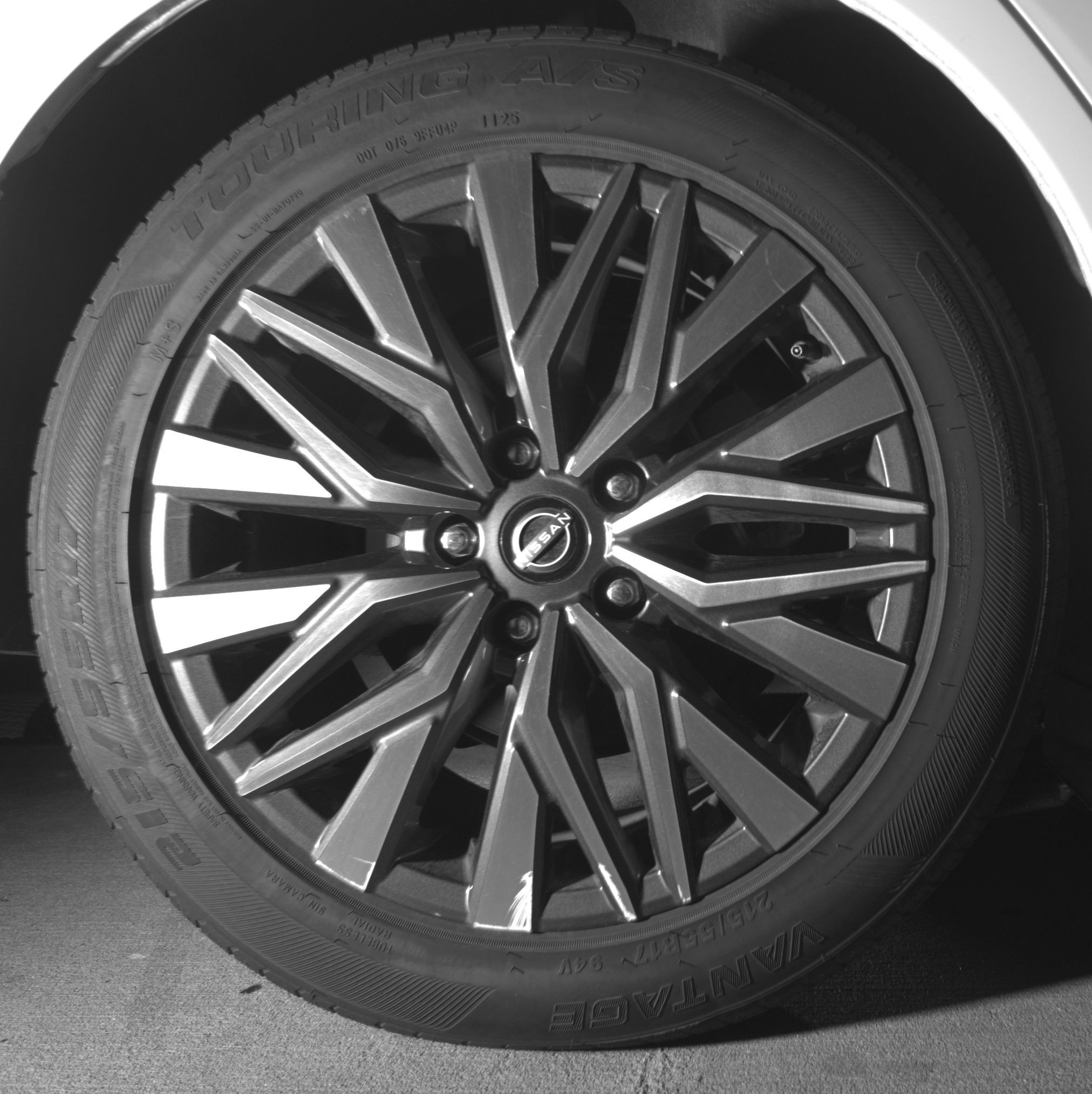 Used 2025 Nissan Altima 2.5 SV FWD image 15
