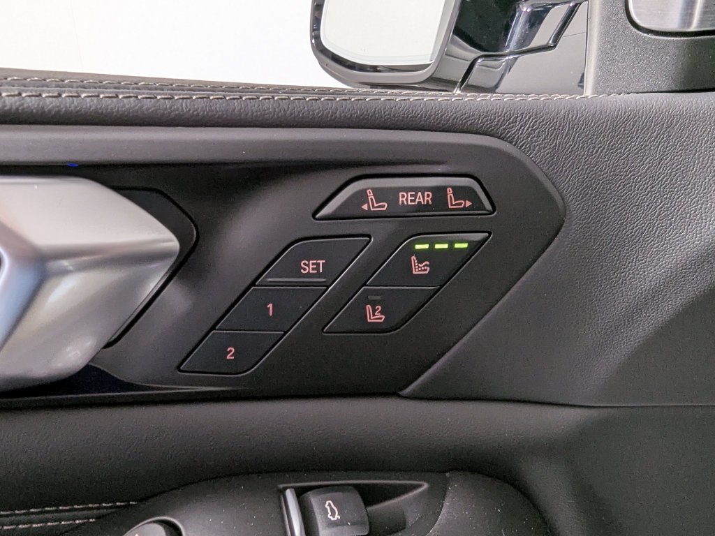 Used 2026 BMW ALPINA XB7 AWD/4WD image 19