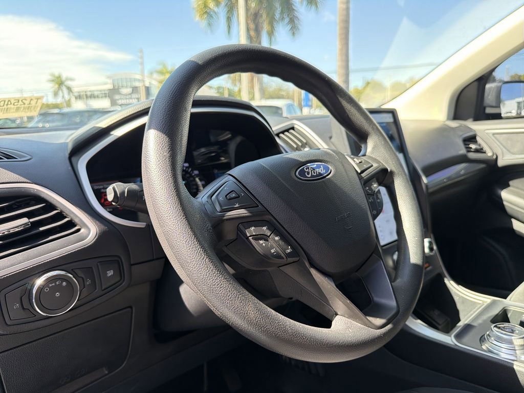 Used 2021 Ford Edge SE image 20