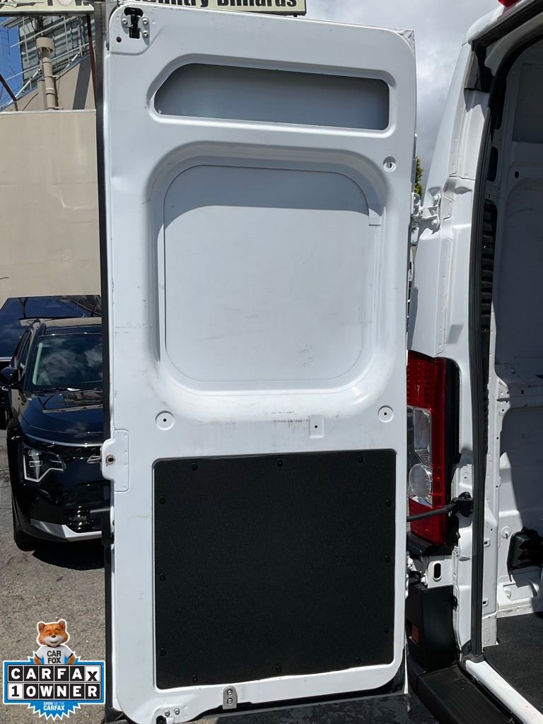 Used 2025 RAM ProMaster 2500 w/ Convenience Group FWD image 9
