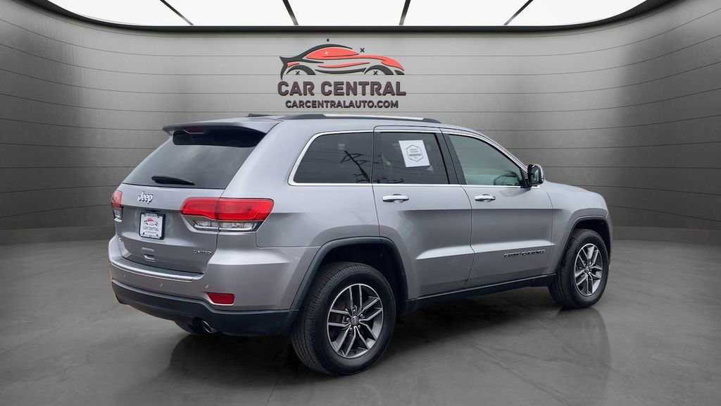 Used 2017 Jeep Grand Cherokee Limited AWD/4WD image 5