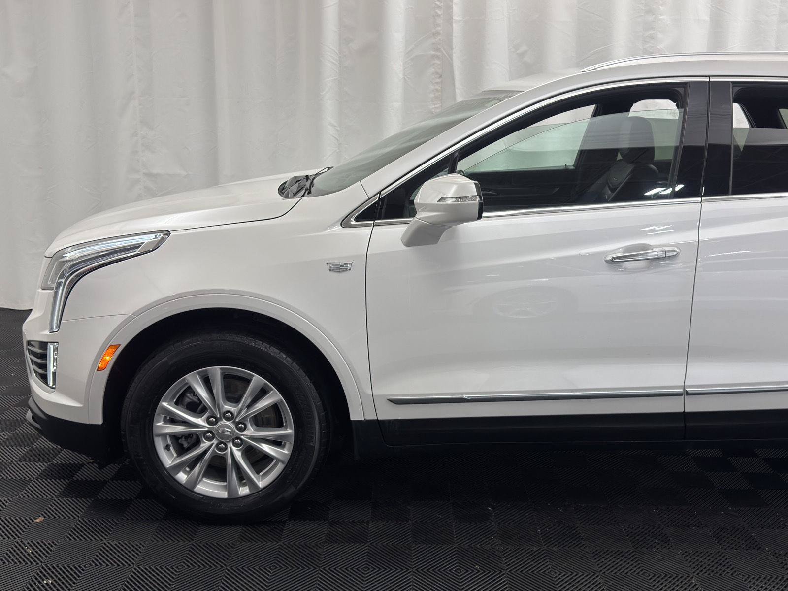 Used 2023 Cadillac XT5 Luxury AWD/4WD image 4
