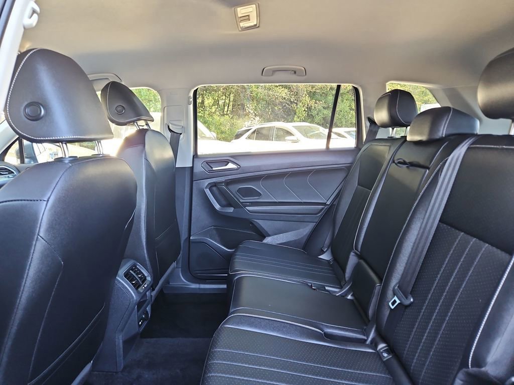Used 2022 Volkswagen Tiguan SE image 26