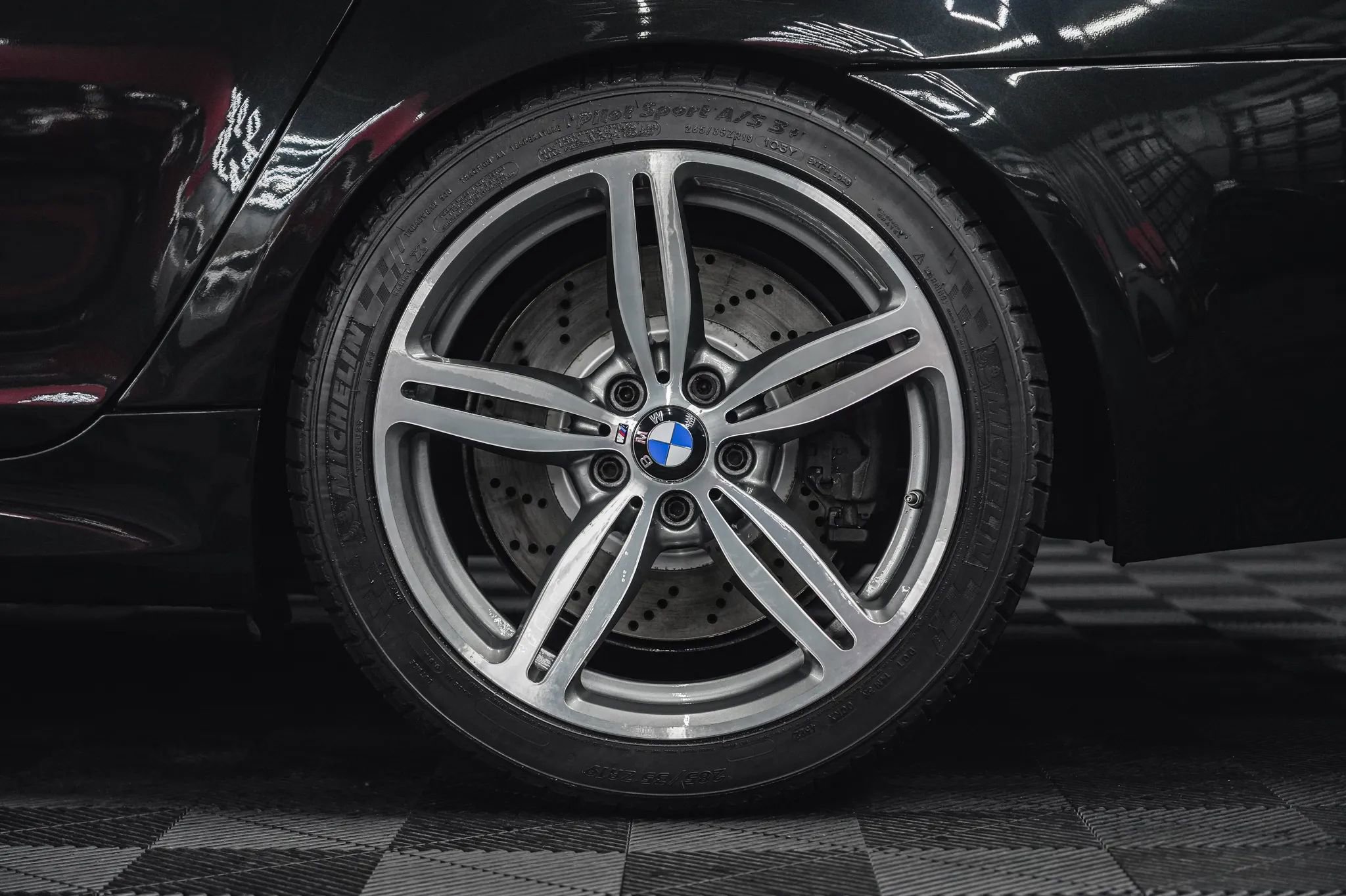 Used 2008 BMW M5 RWD image 14