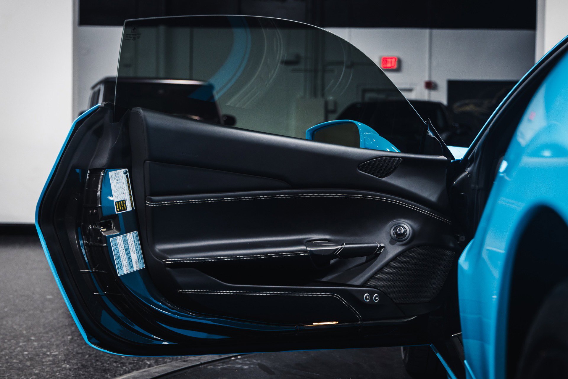 Used 2017 Ferrari 488 GTB image 8