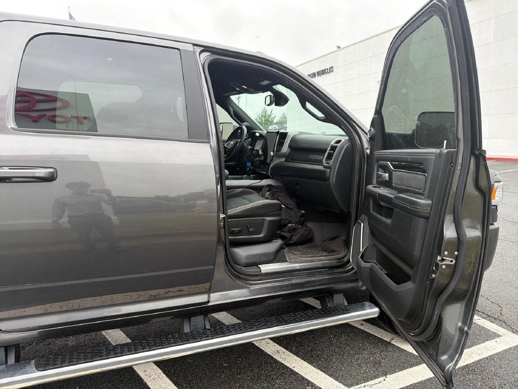 Used 2022 RAM 2500 Laramie AWD/4WD image 13