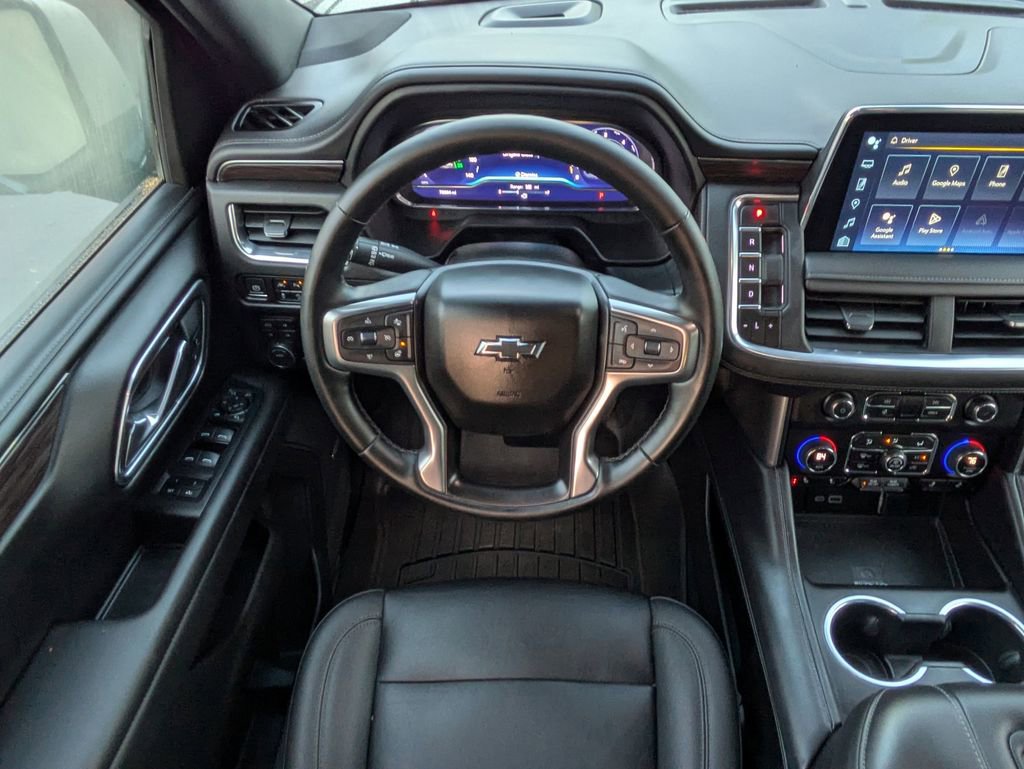Used 2023 Chevrolet Tahoe Z71 w/ Luxury Package AWD/4WD image 17