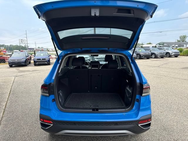 New 2026 Volkswagen Taos SE AWD/4WD image 17