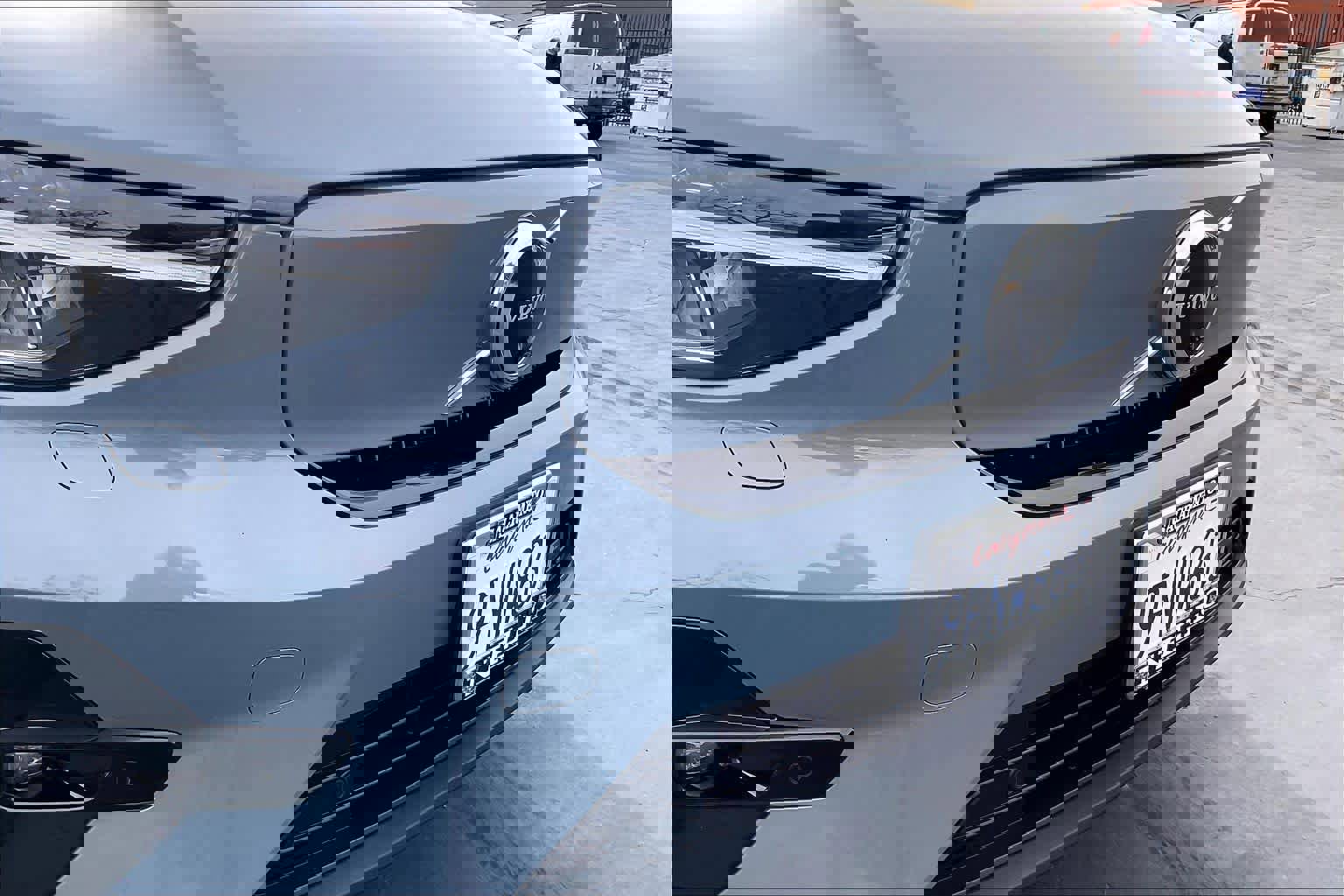 Used 2023 Volvo C40 P8 Recharge Plus w/ Climate Package image 33