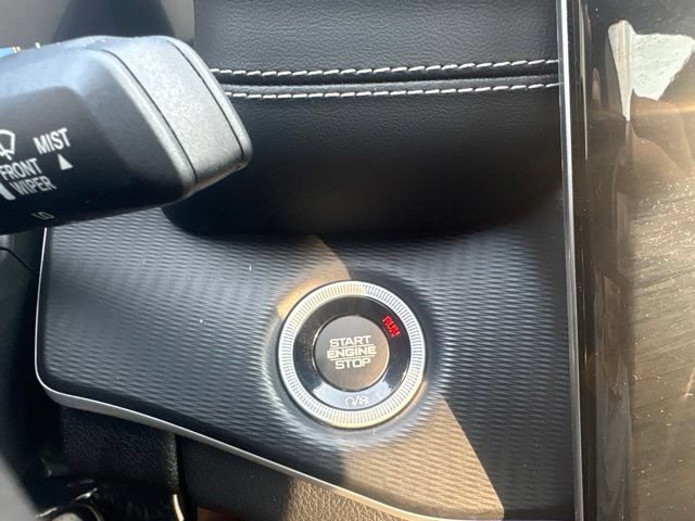 Used 2023 Jeep Grand Cherokee Altitude AWD/4WD image 41