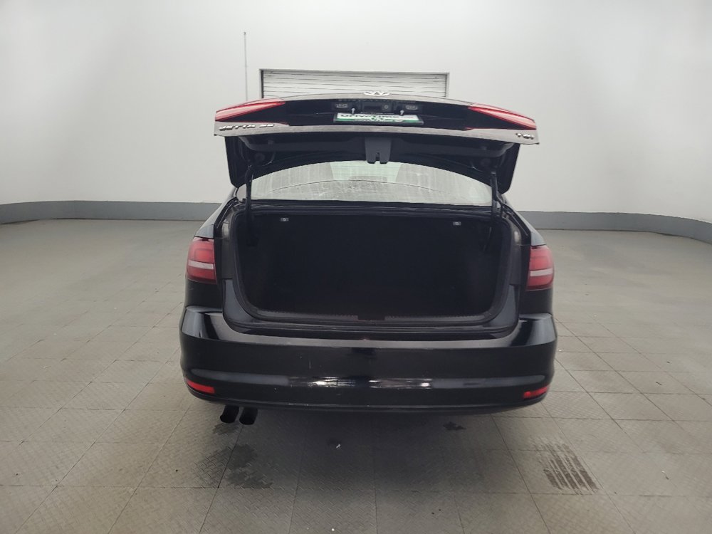 Used 2016 Volkswagen Jetta SE FWD image 29
