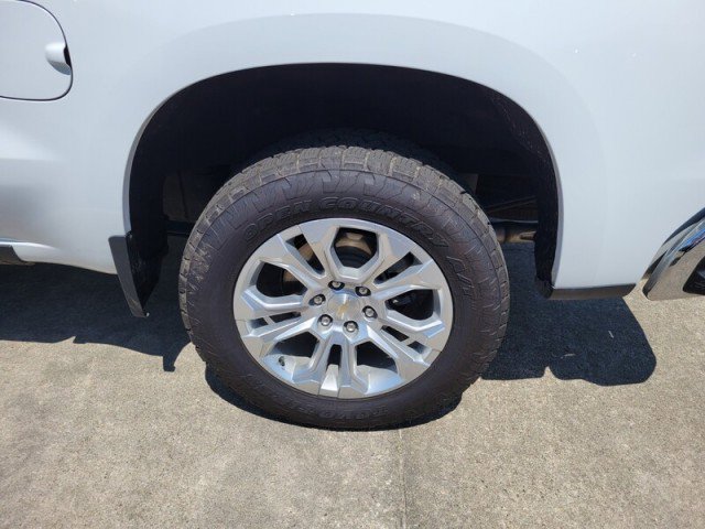 Used 2023 Chevrolet Silverado 1500 LTZ w/ LTZ Premium Package image 8