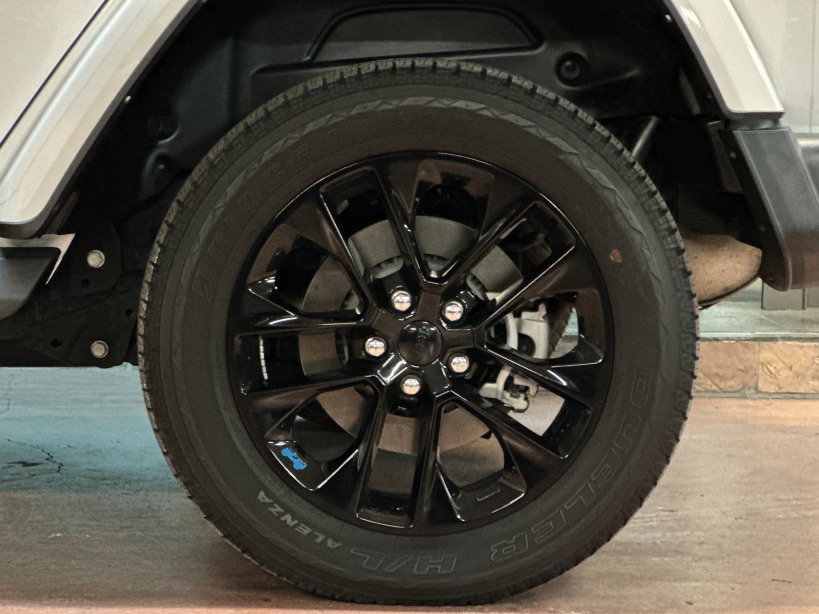 Used 2022 Jeep Wrangler Unlimited Sahara w/ Cold Weather Group image 25