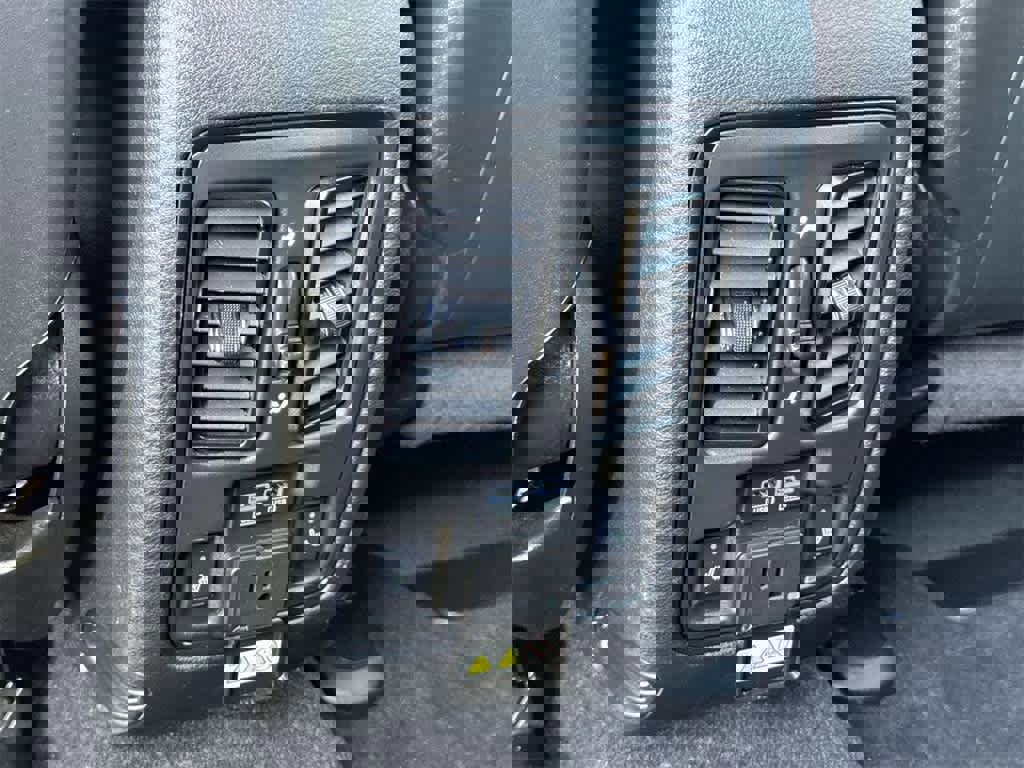 Used 2025 Dodge Durango GT image 31