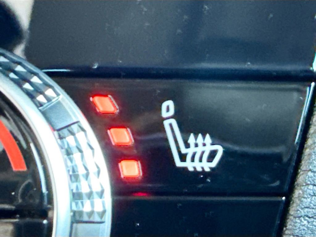 New 2025 Mitsubishi Outlander SE image 21