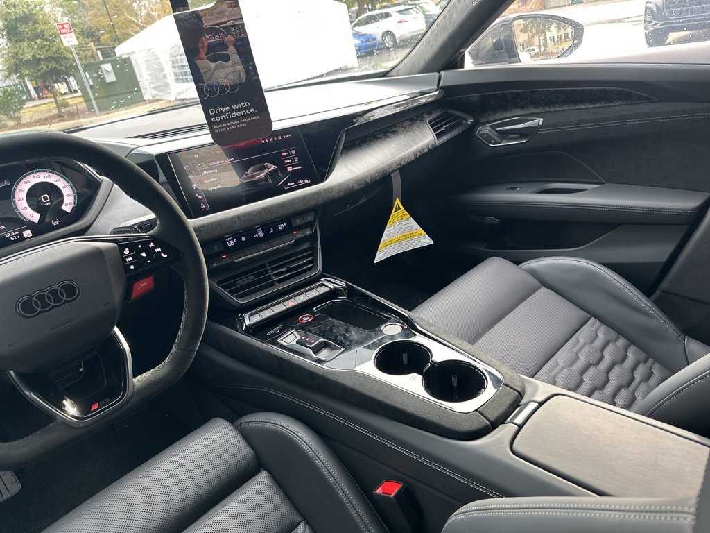 New 2026 Audi RS e-tron GT performance image 33