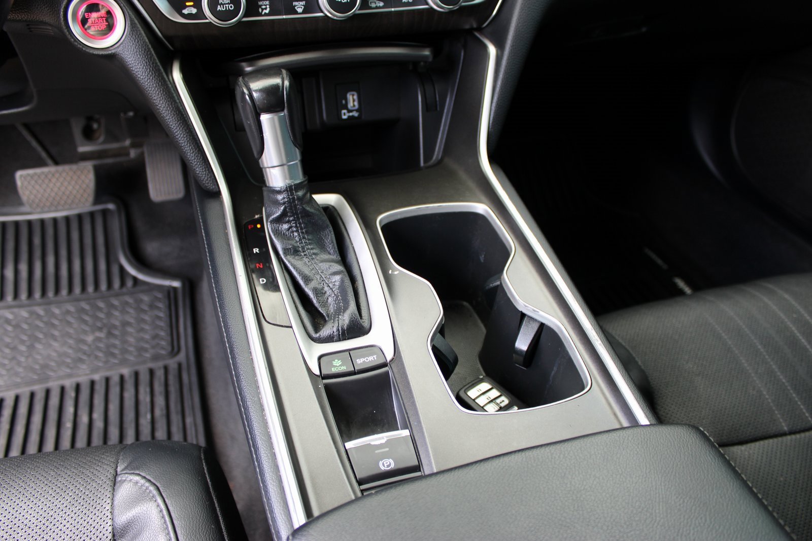 Used 2018 Honda Accord Touring image 22