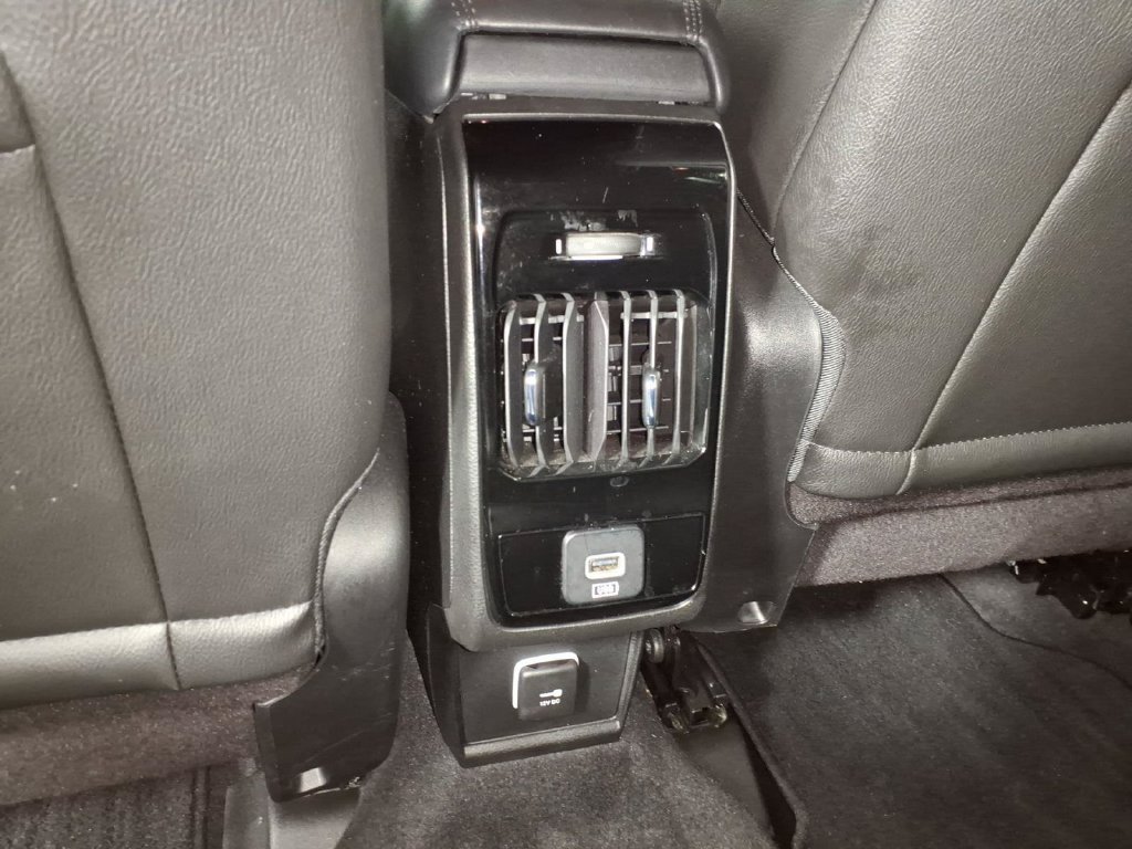 Used 2024 Jeep Compass Limited AWD/4WD image 10
