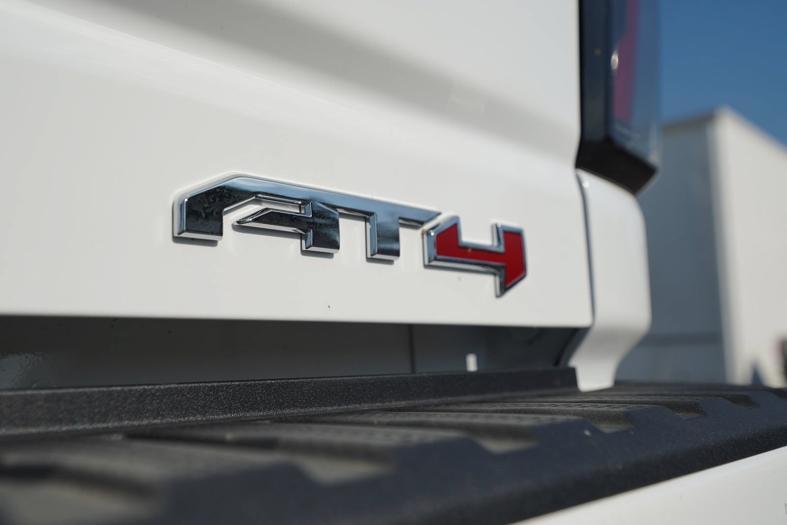 New 2026 GMC Sierra 2500 AT4 w/ AT4 Premium Plus Package AWD/4WD image 22