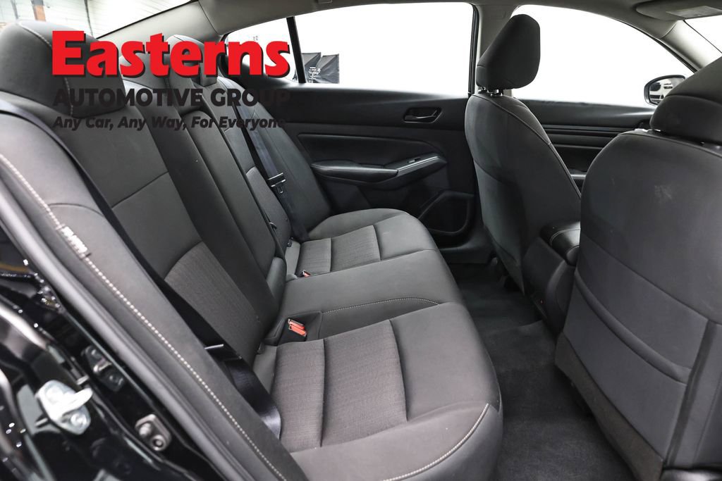Used 2024 Nissan Altima 2.5 SV w/ SV Premium Package FWD image 23