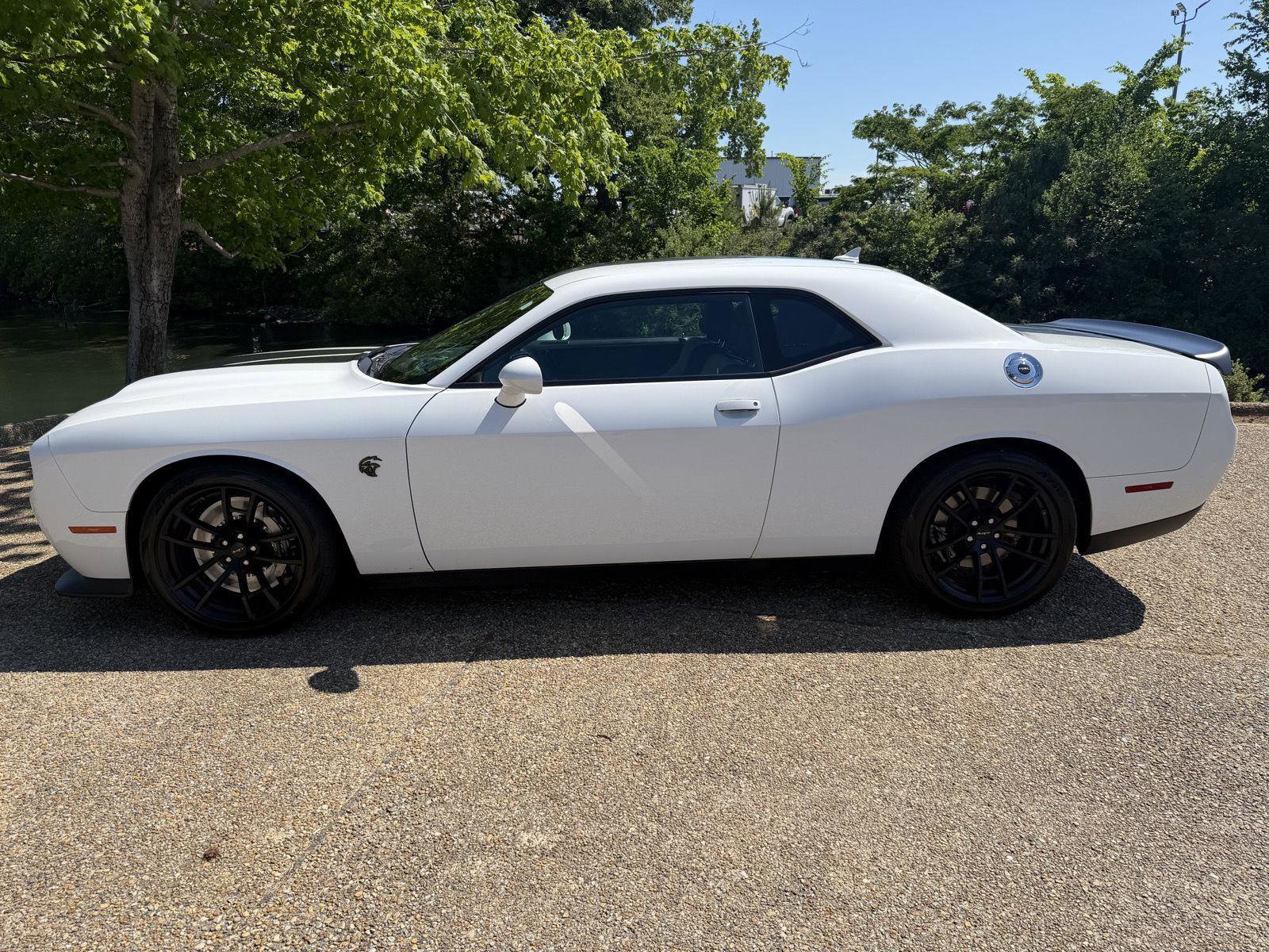 Used 2023 Dodge Challenger SRT Hellcat RWD image 10