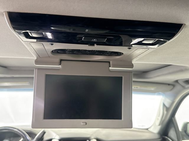 Used 2018 Chevrolet Tahoe Premier AWD/4WD image 28