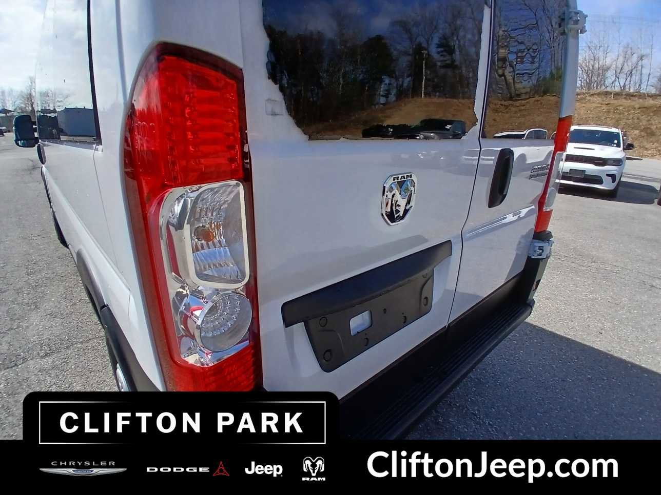 Used 2023 RAM ProMaster 2500 w/ Premium Convenience Group (B) image 8