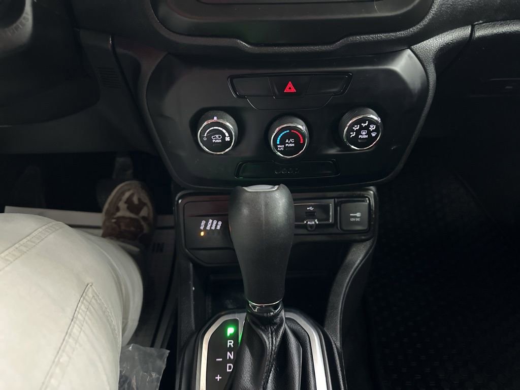 Used 2020 Jeep Renegade Sport image 41